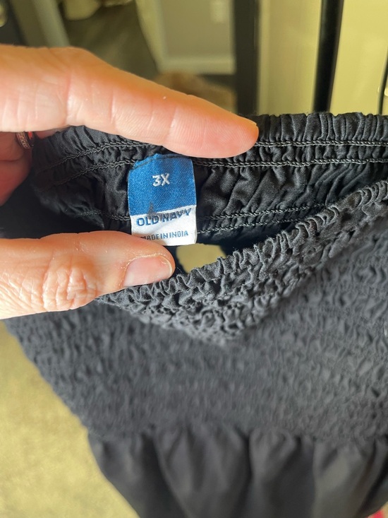 Old Navy Black Strapless Smocked Maxi Dress - Picture 7 of 8